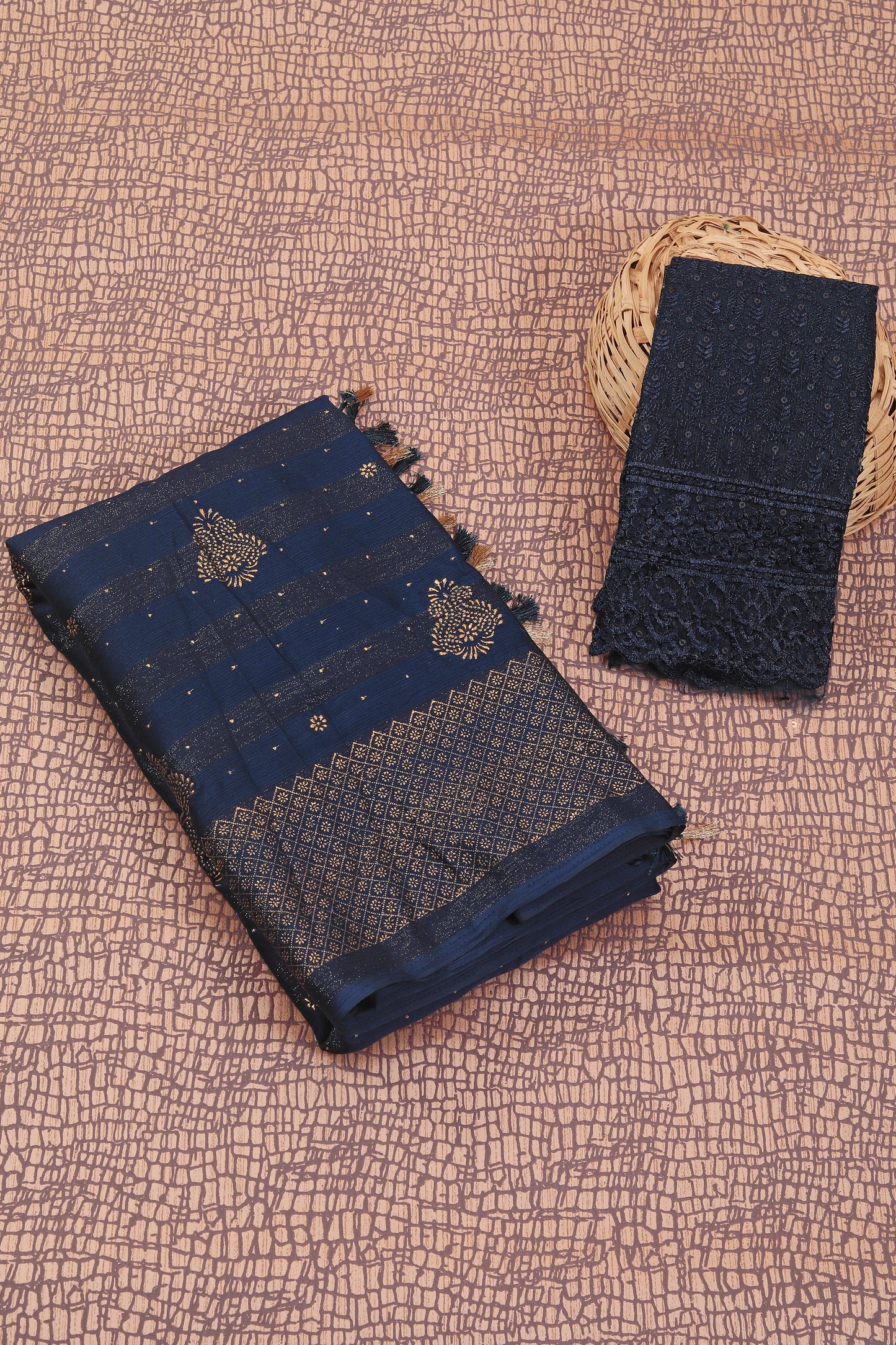 Shubhnamastu Multicolor Jari Patta Saree with Elegant Design (8 Colours Available). **