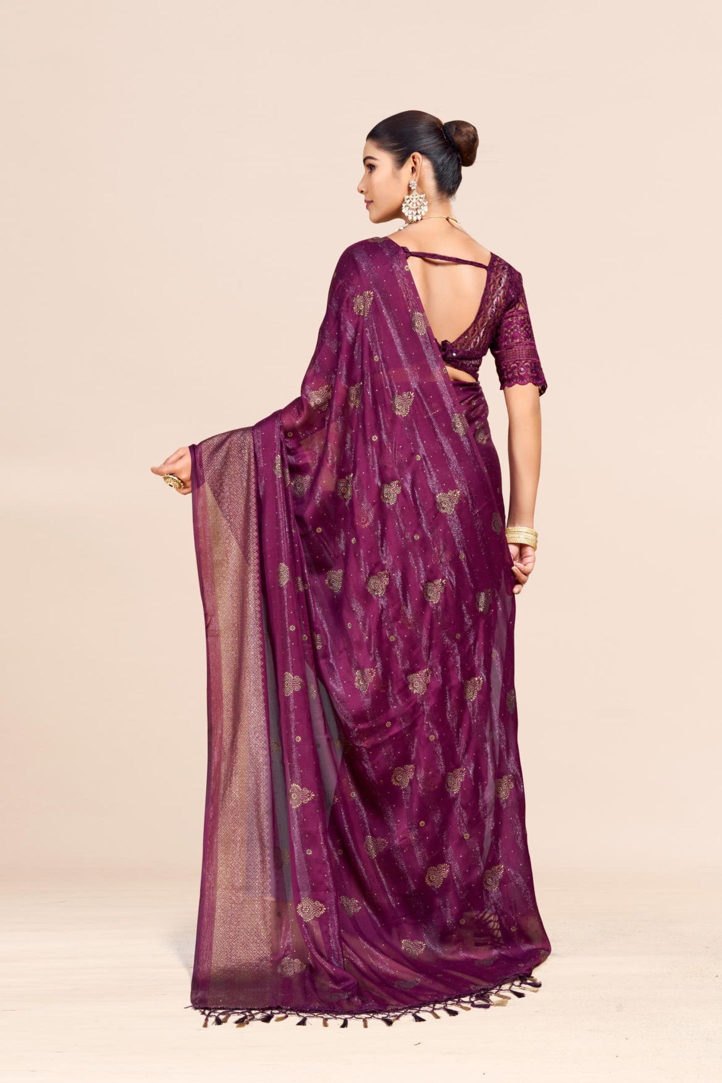 Shubhnamastu Multicolor Jari Patta Saree with Elegant Design (8 Colours Available). **