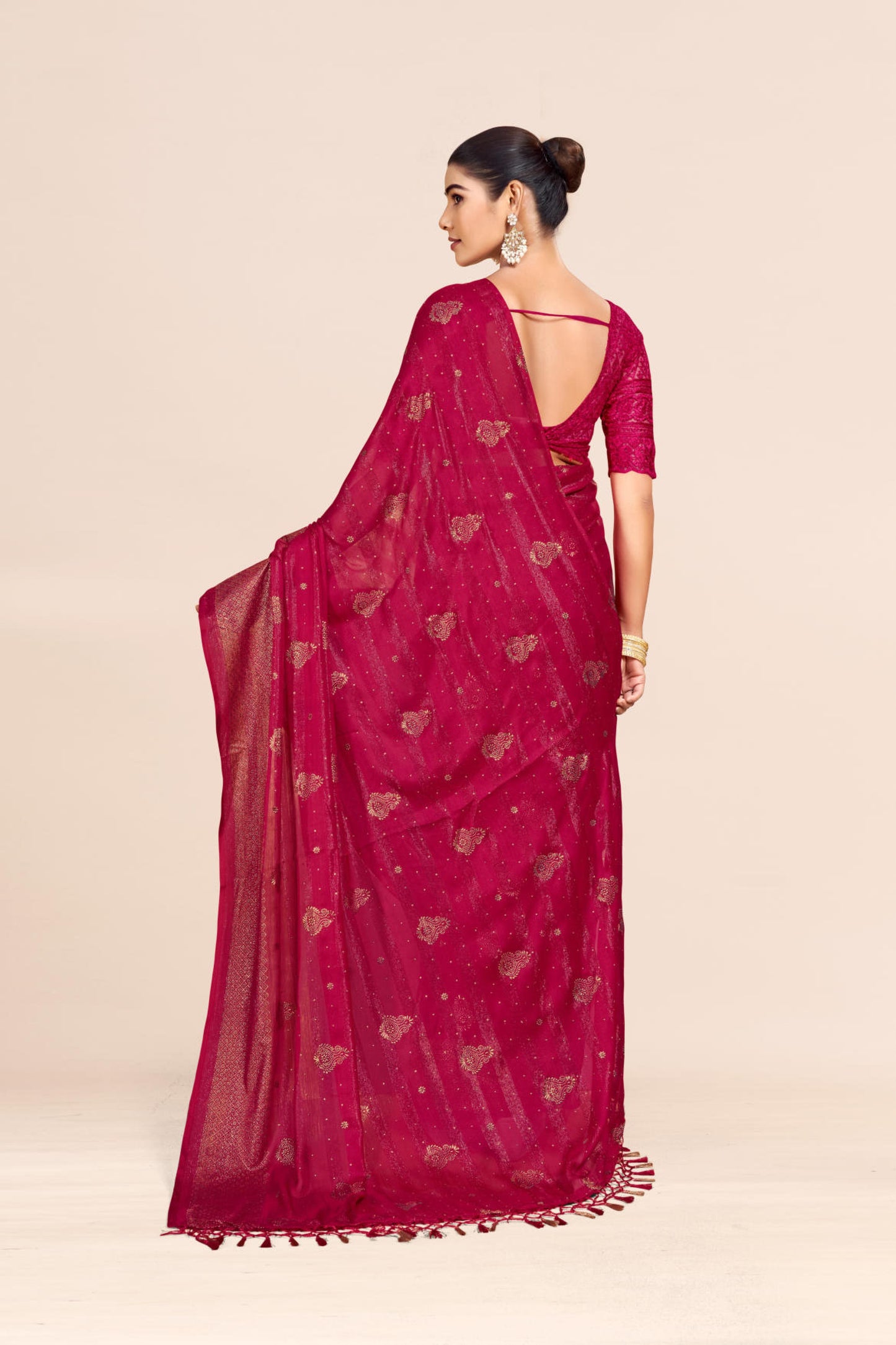 Shubhnamastu Multicolor Jari Patta Saree with Elegant Design (8 Colours Available). **