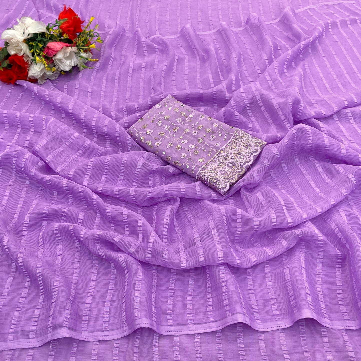 Luminous Saree in Tone-to-Tone Chiffon Fabric – Solo Pattern Elegance.(Solo Pattern Tone to Tone Digital.)