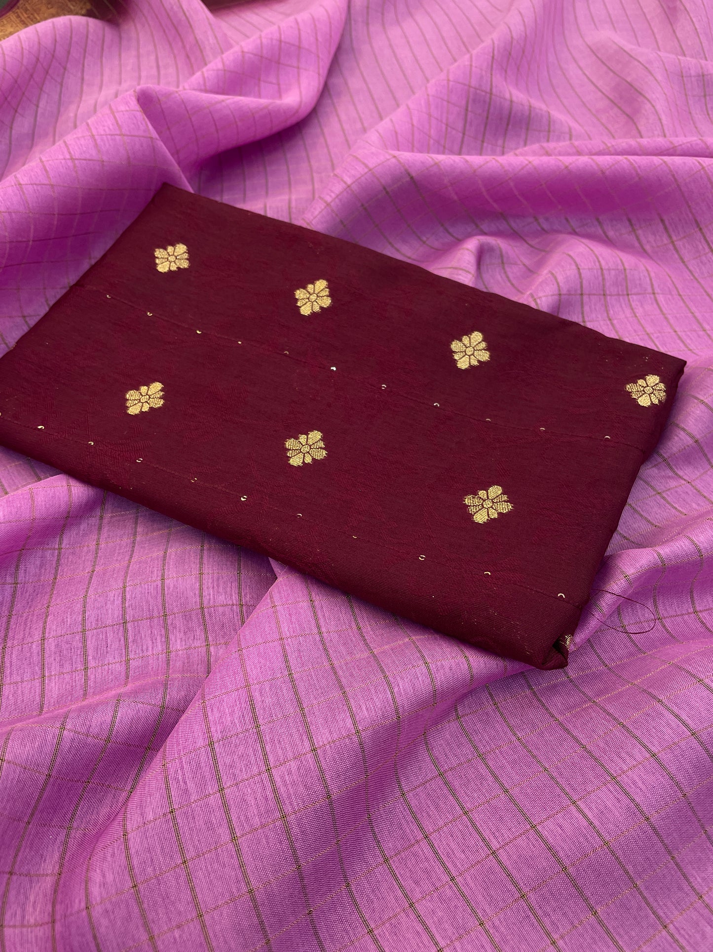 Range Rover Saree in Dola Jari: Your Style Statement