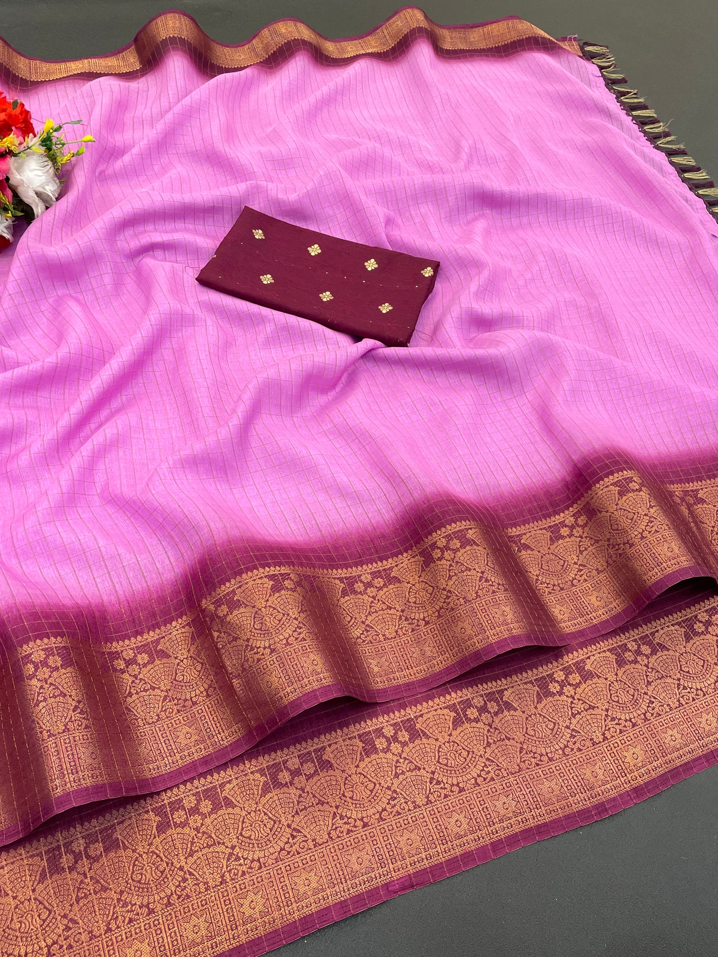 Range Rover Saree in Dola Jari: Your Style Statement