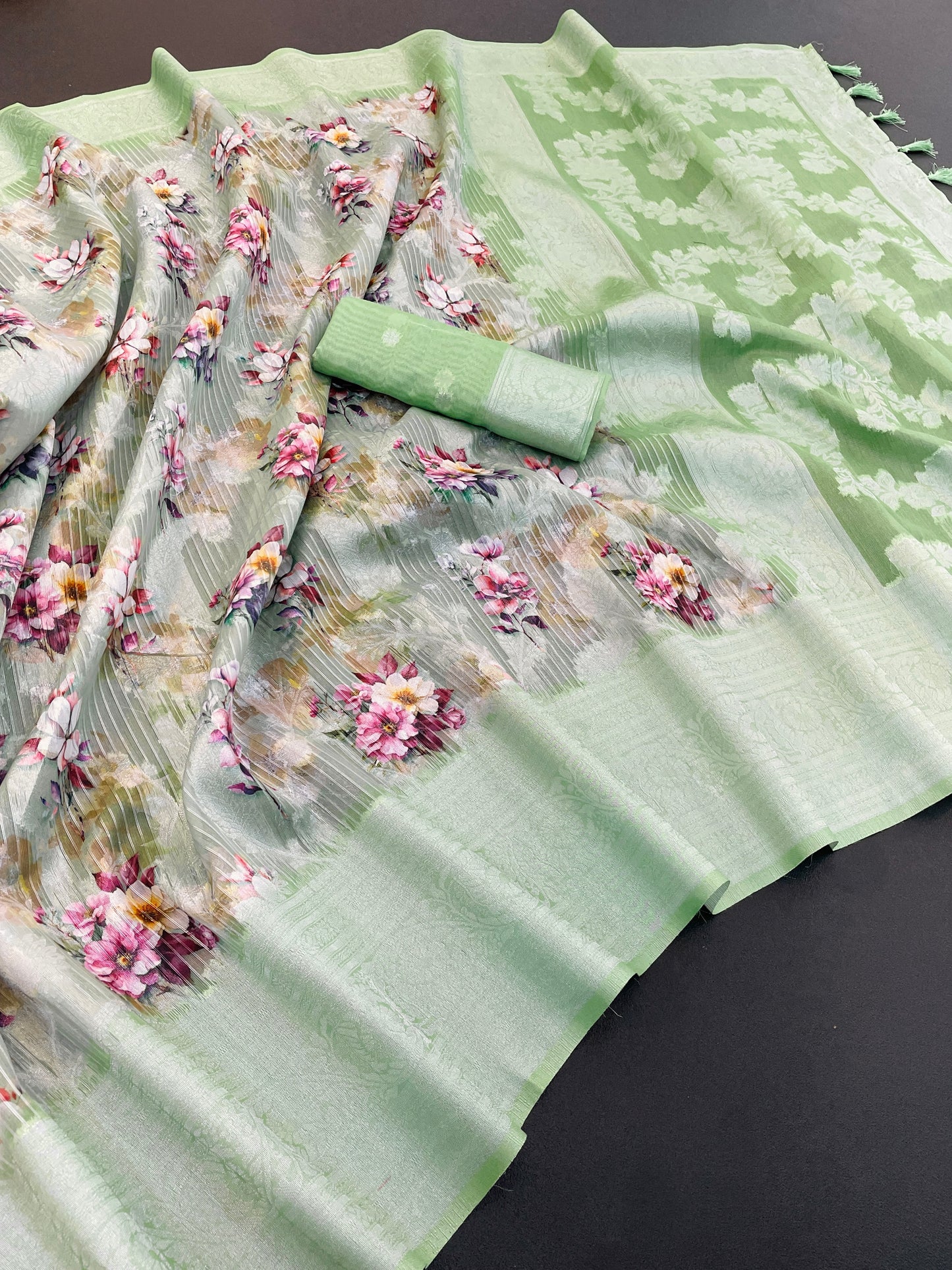 Sparkle Rang Phool Polyester Saree – A Bloom of Vibrant Elegance