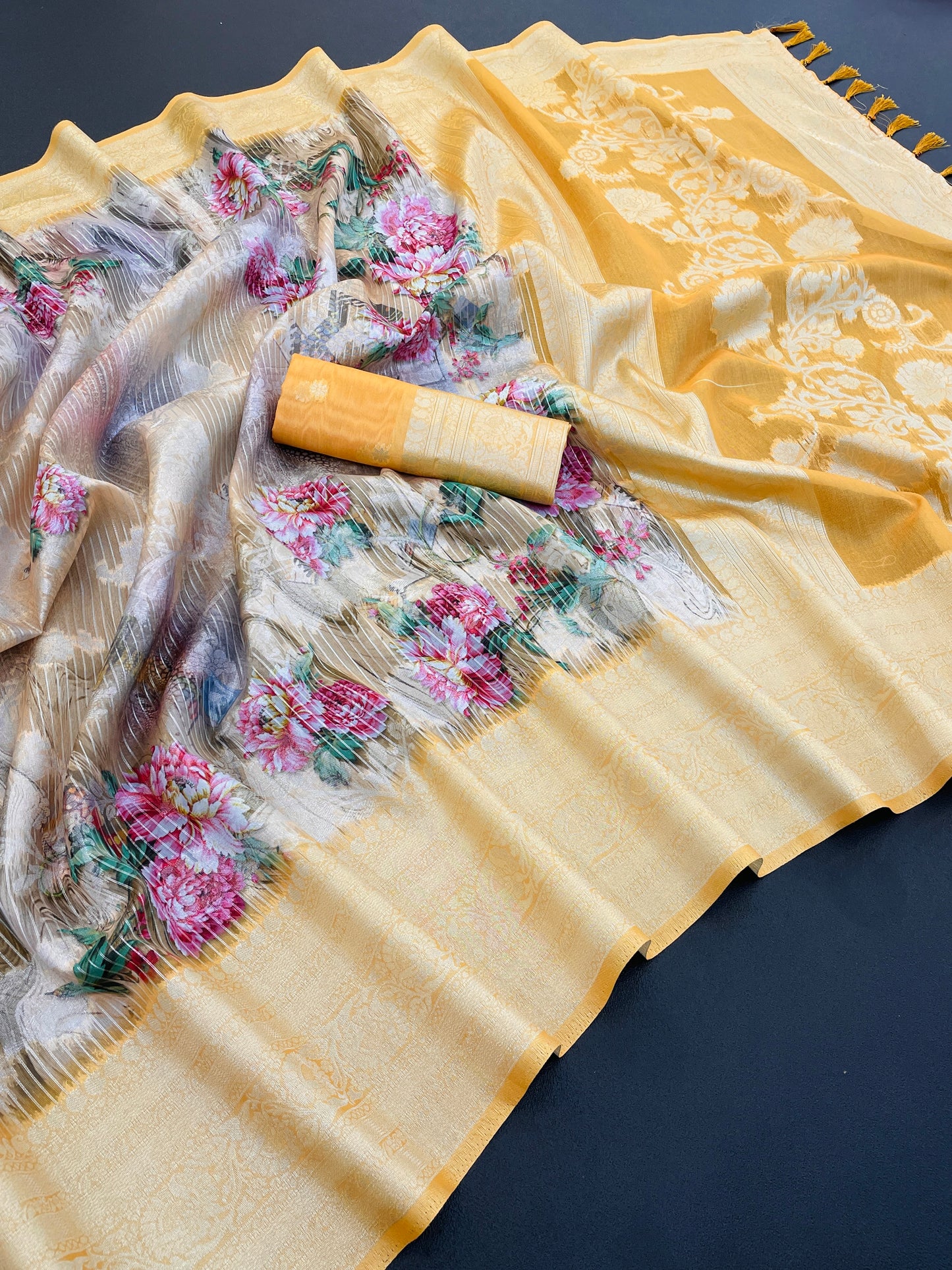 Sparkle Rang Phool Polyester Saree – A Bloom of Vibrant Elegance