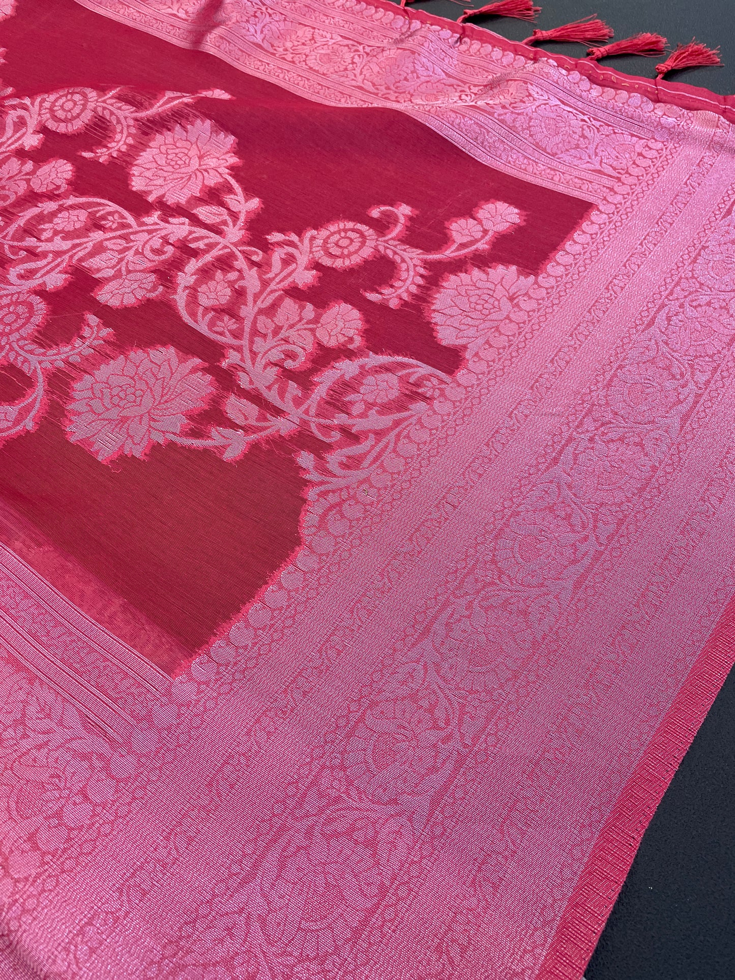 Sparkle Rang Phool Polyester Saree – A Bloom of Vibrant Elegance