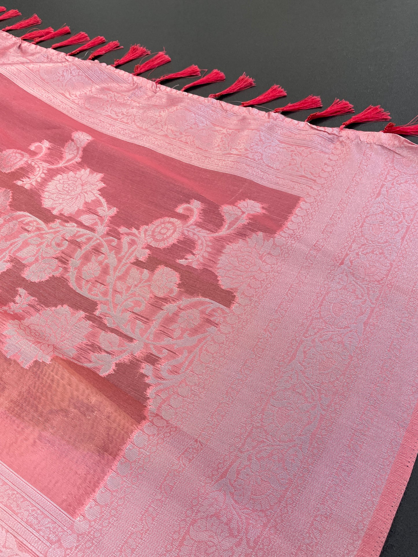 Sparkle Rang Phool Polyester Saree – A Bloom of Vibrant Elegance