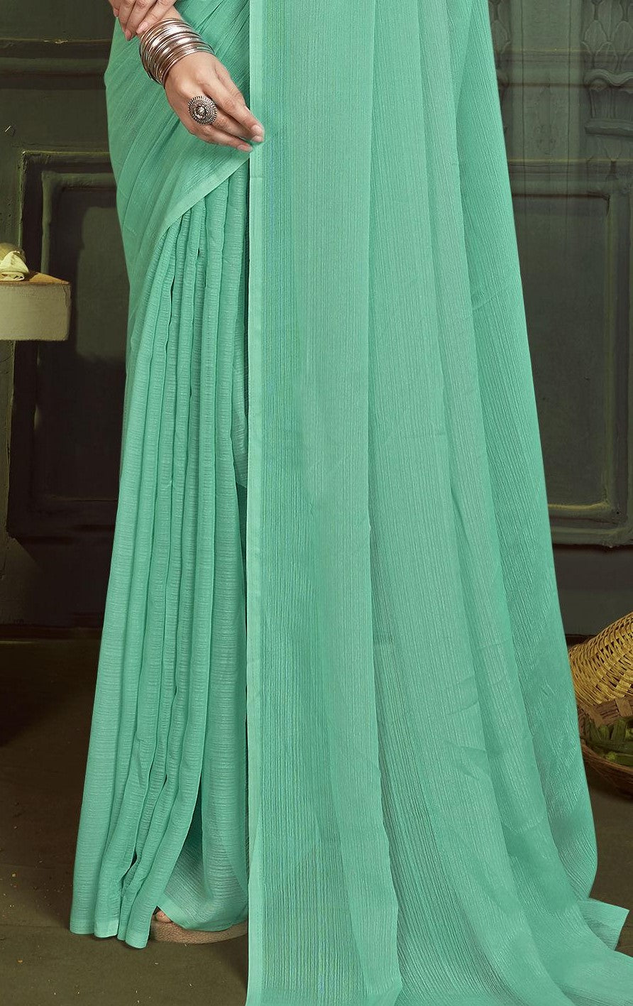 Rolex Light Saree in Elegant Chiffon Fabric – Radiate Grace!.