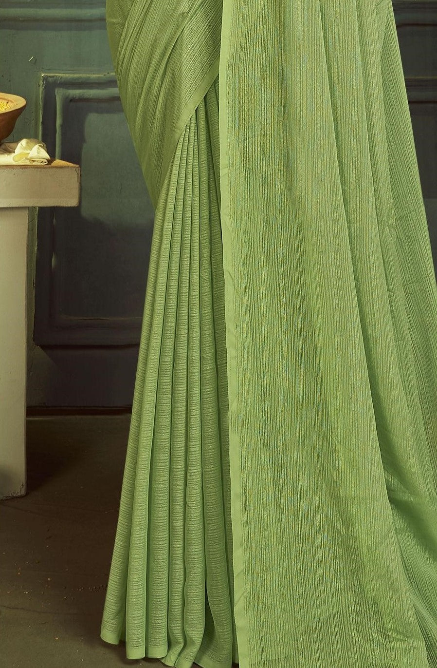 Rolex Light Saree in Elegant Chiffon Fabric – Radiate Grace!.
