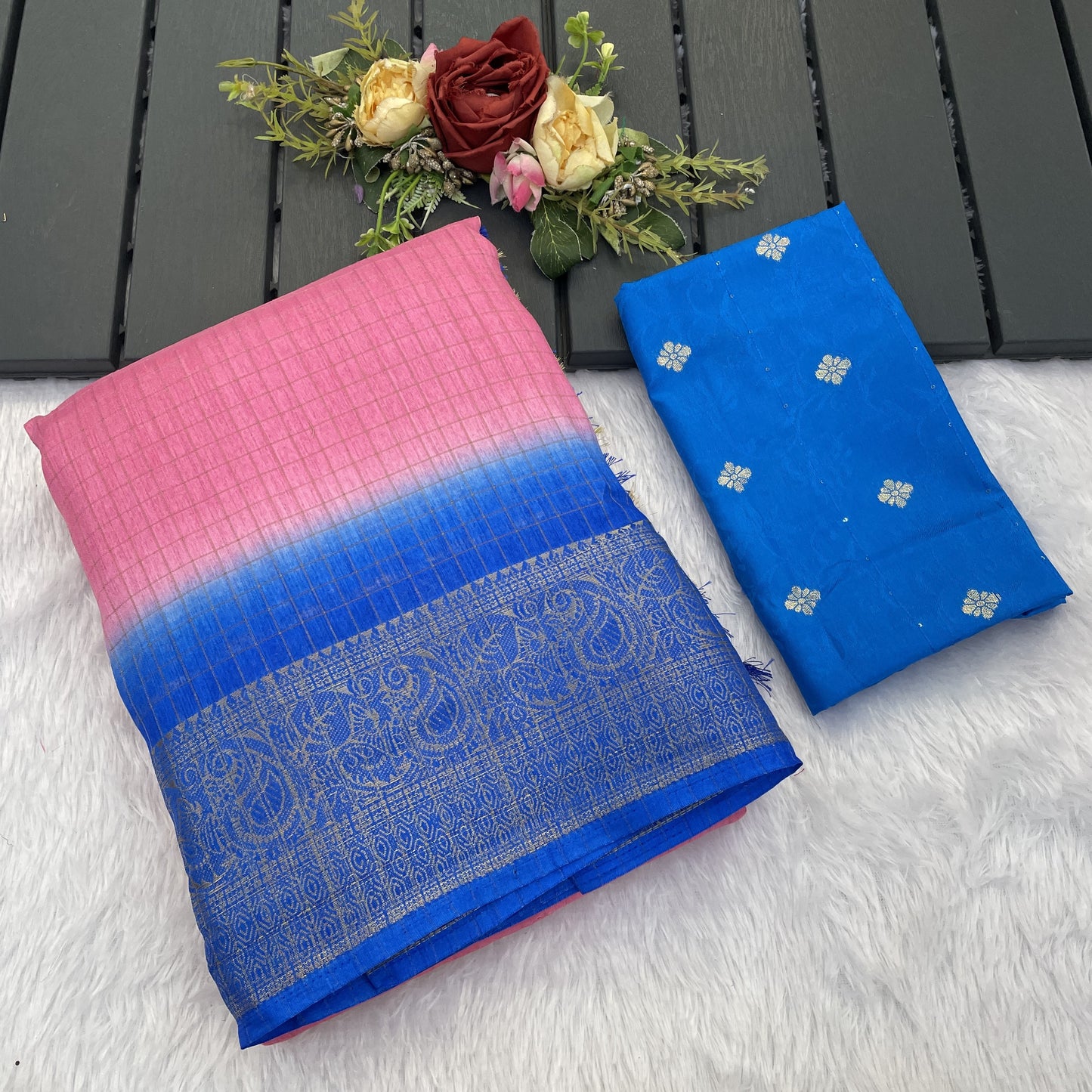 Range Rover Saree in Dola Jari: Your Style Statement
