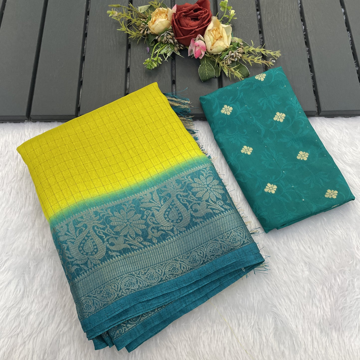 Range Rover Saree in Dola Jari: Your Style Statement