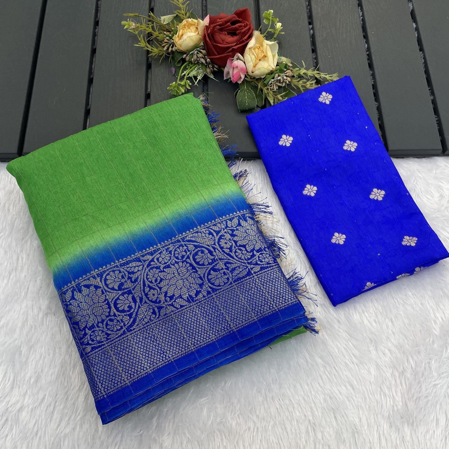 Range Rover Saree in Dola Jari: Your Style Statement