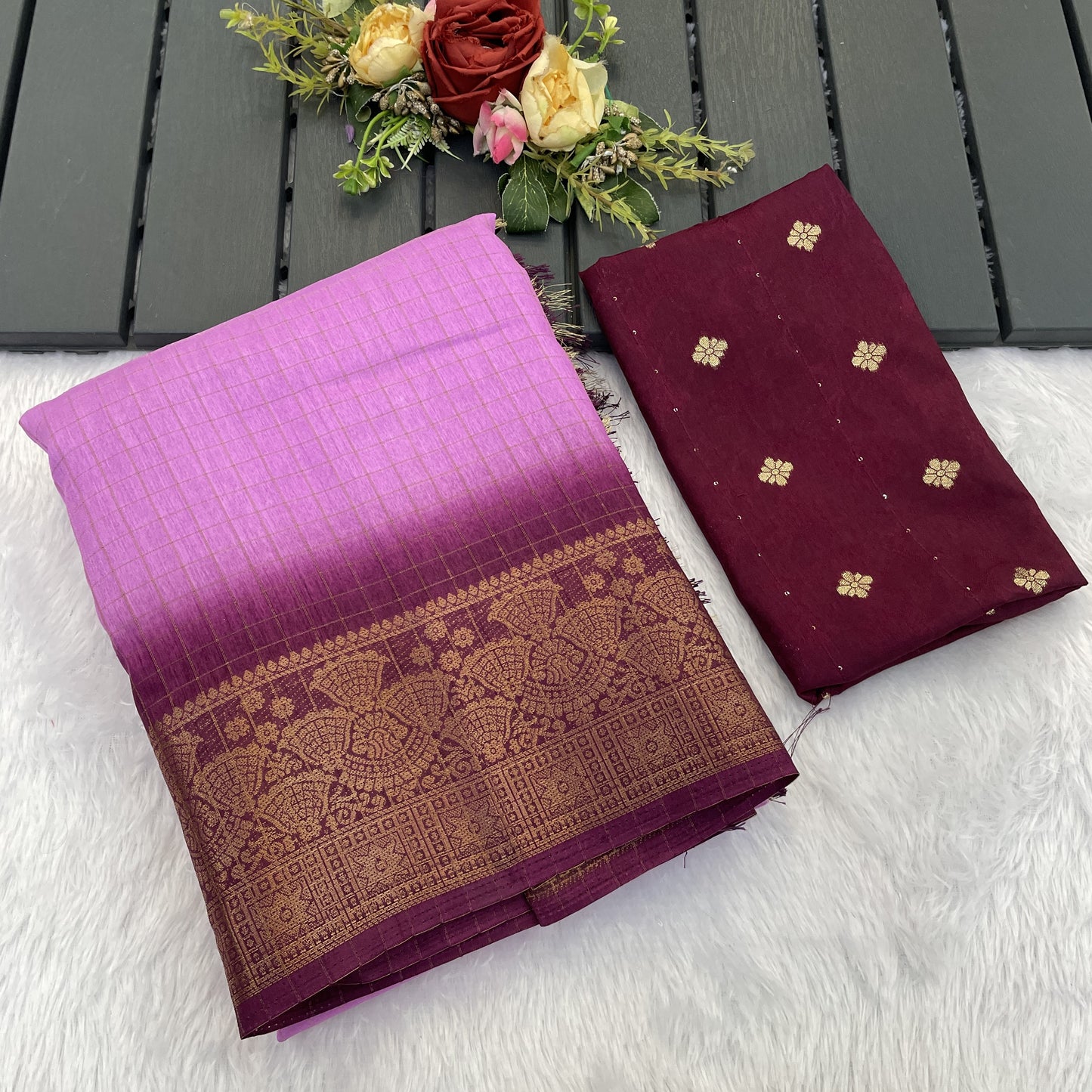 Range Rover Saree in Dola Jari: Your Style Statement