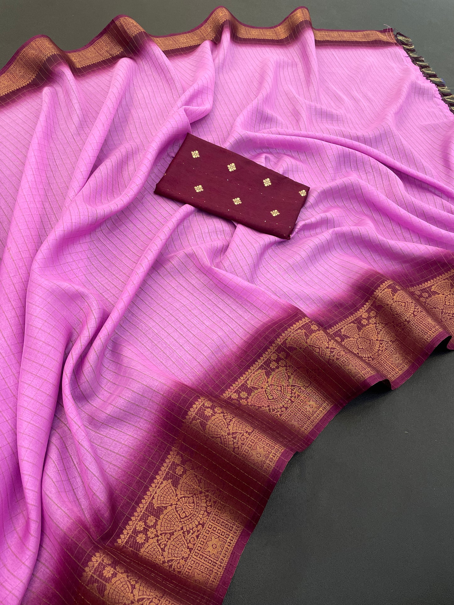 Range Rover Saree in Dola Jari: Your Style Statement