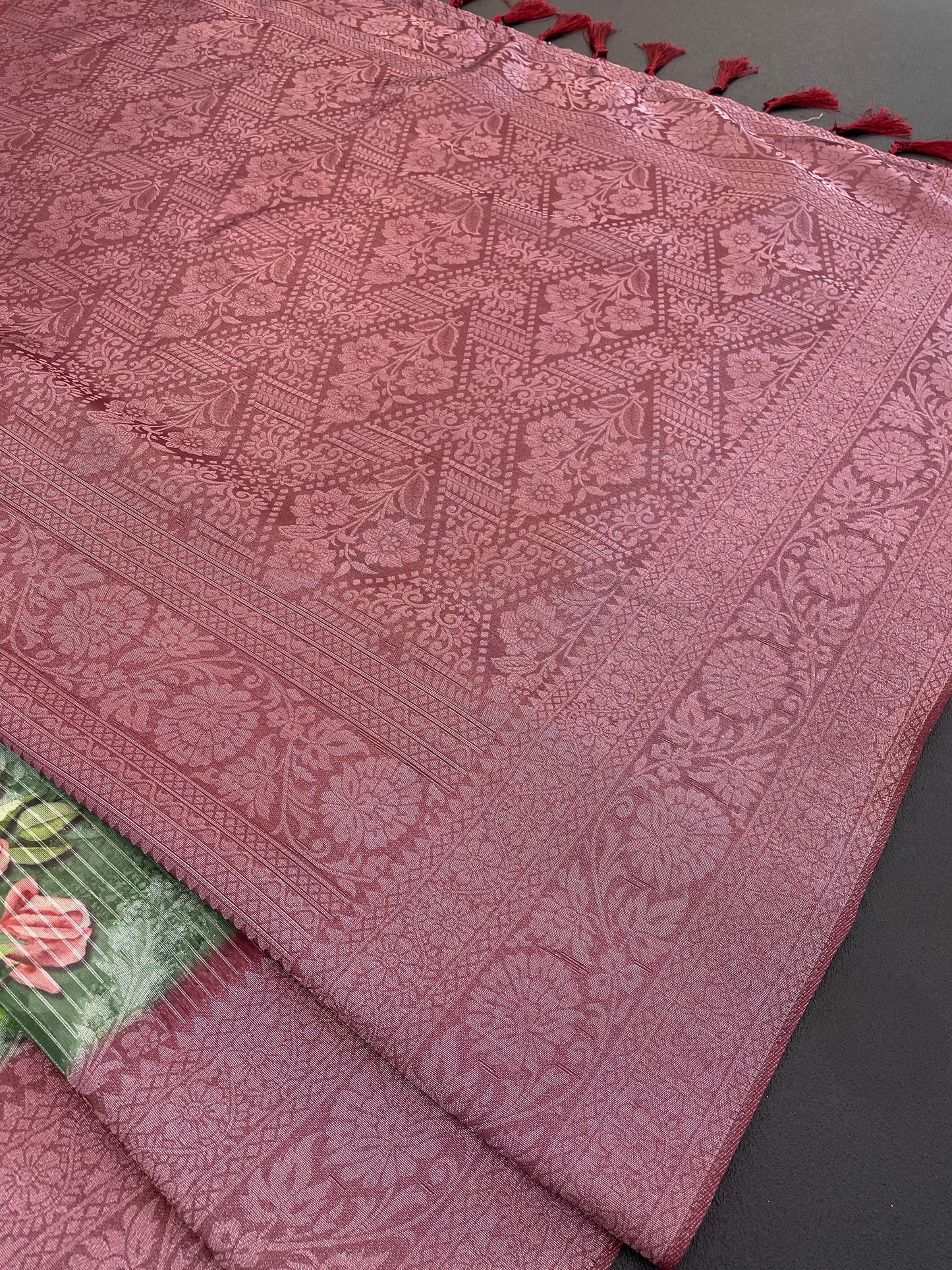 Sparkle Pankhuri Polyester Saree – Radiant Charm and Lasting Comfort