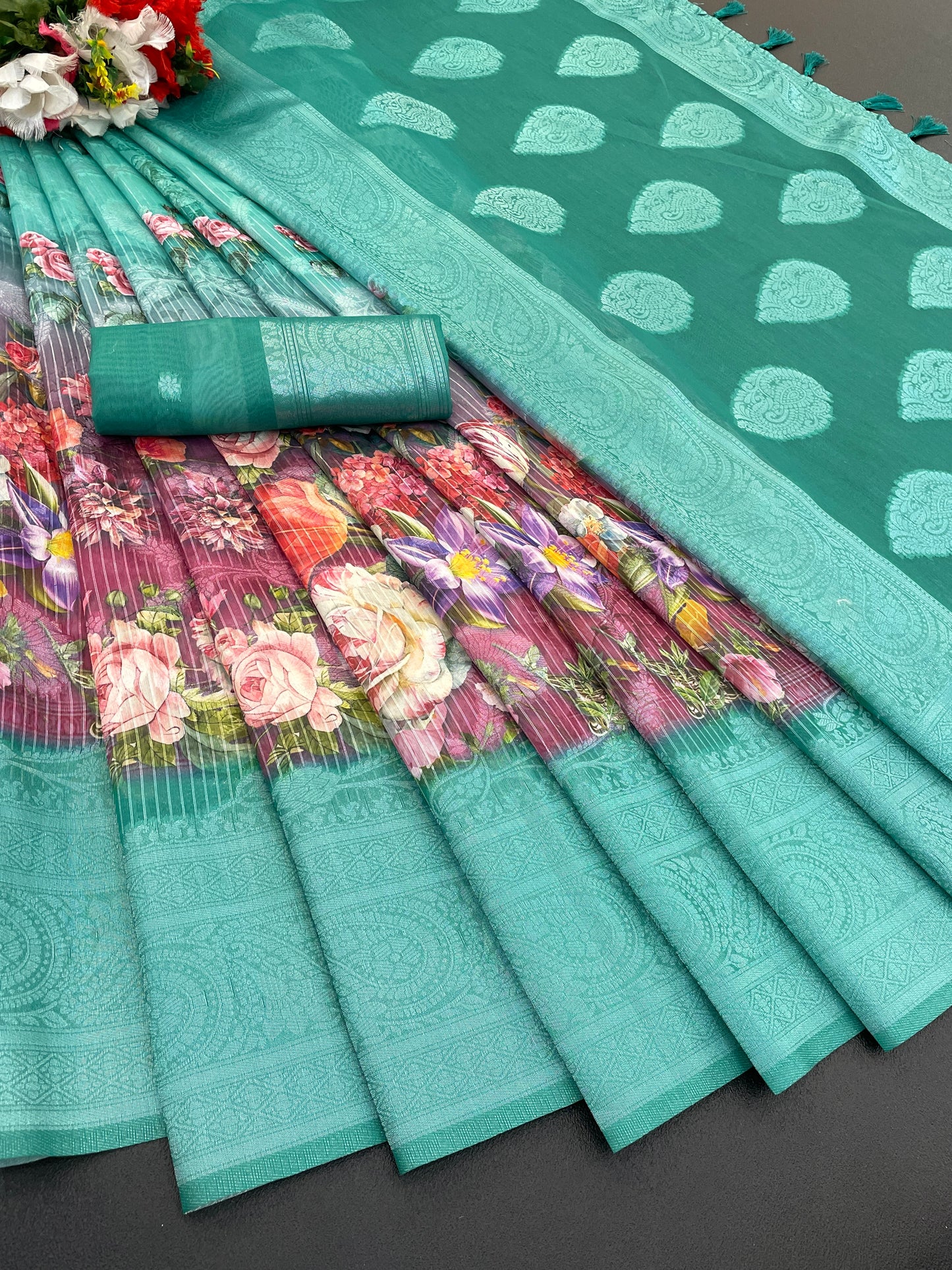 Sparkle Orabelle Polyester Saree – Effortless Elegance with a Lustrous Touch