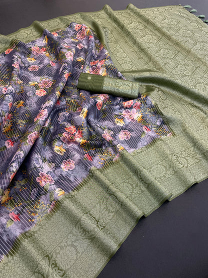 Sparkle Pankhuri Polyester Saree – Radiant Charm and Lasting Comfort
