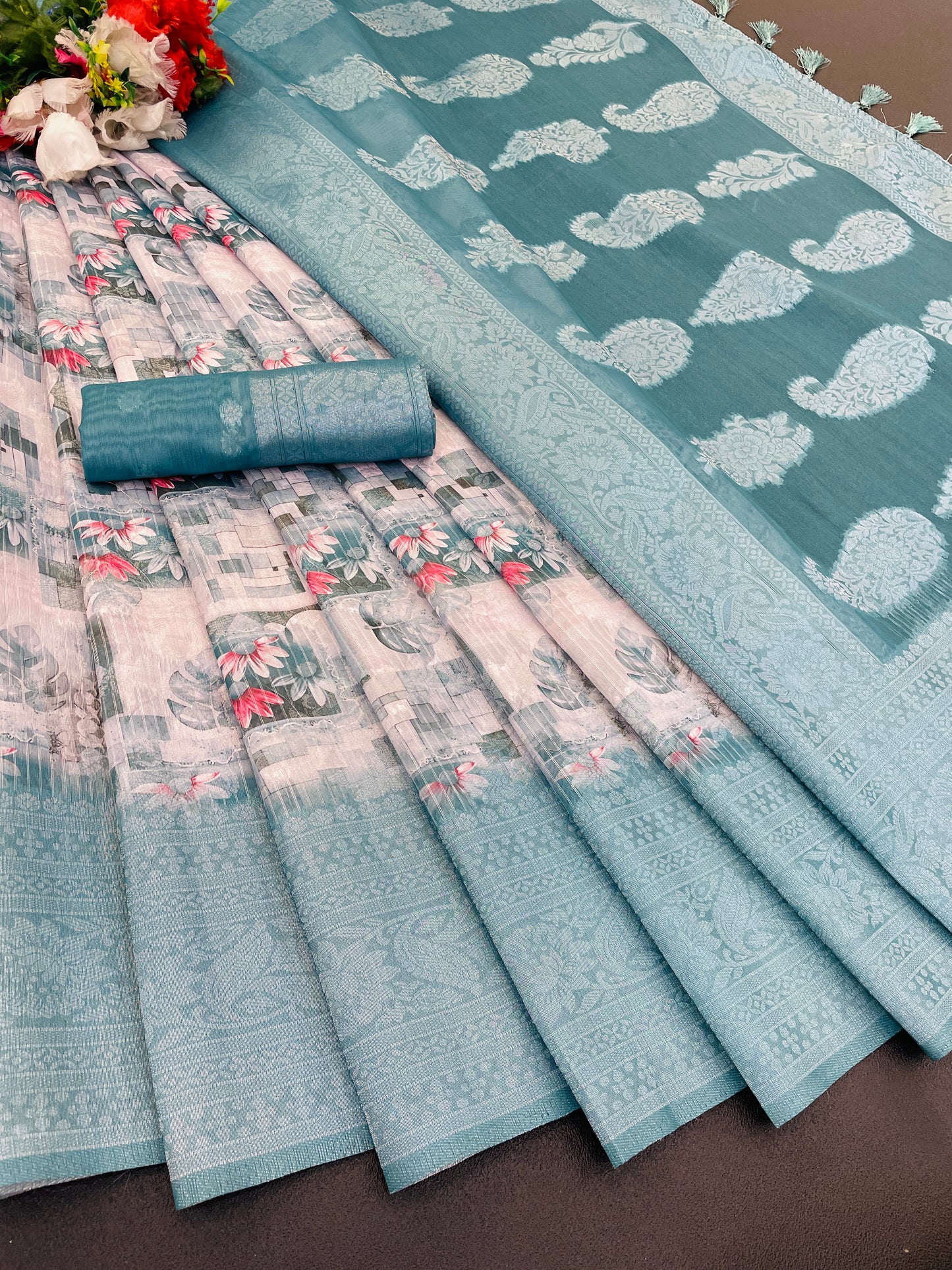 Sparkle Orabelle Polyester Saree – Effortless Elegance with a Lustrous Touch