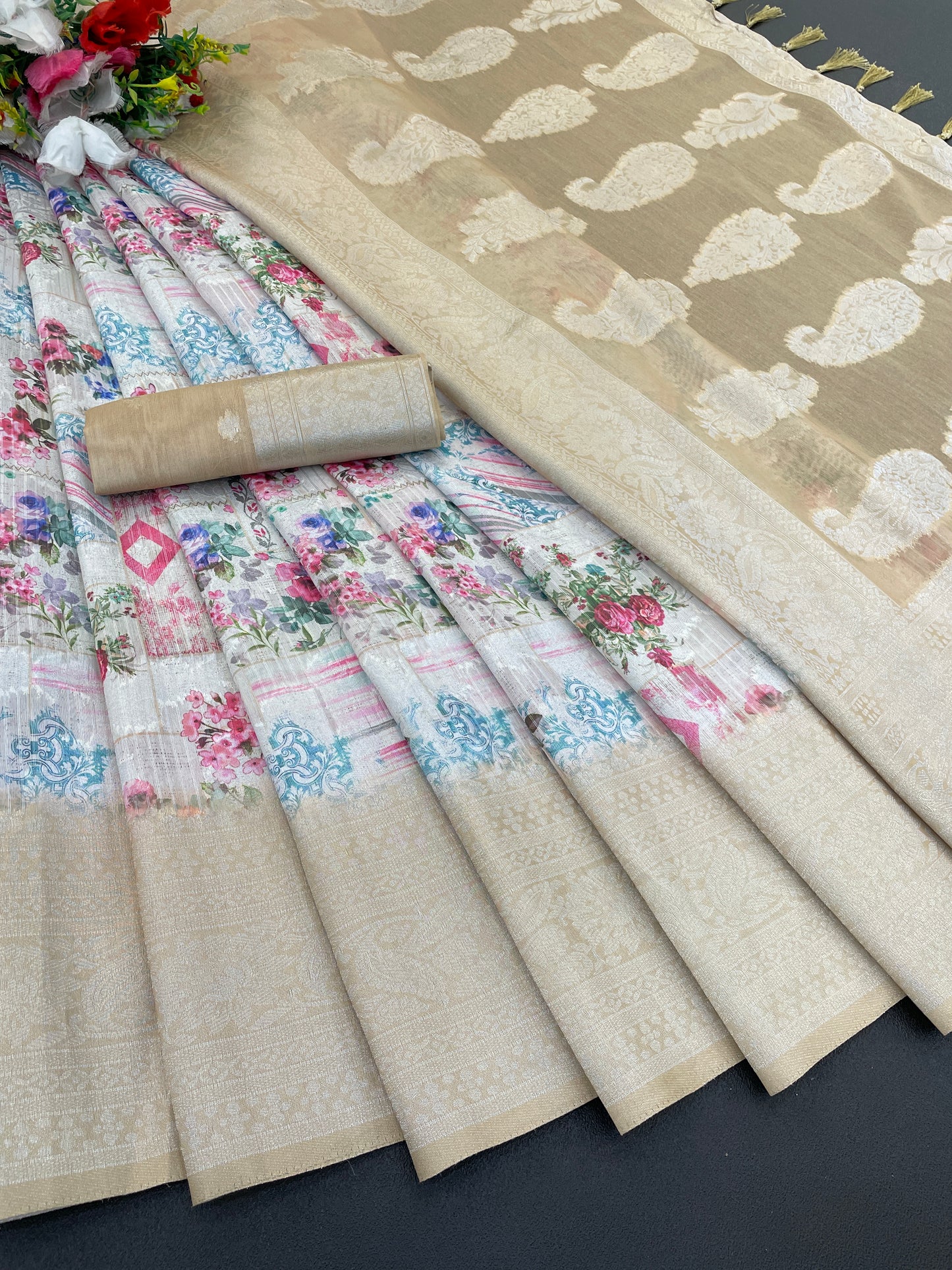 Sparkle Orabelle Polyester Saree – Effortless Elegance with a Lustrous Touch