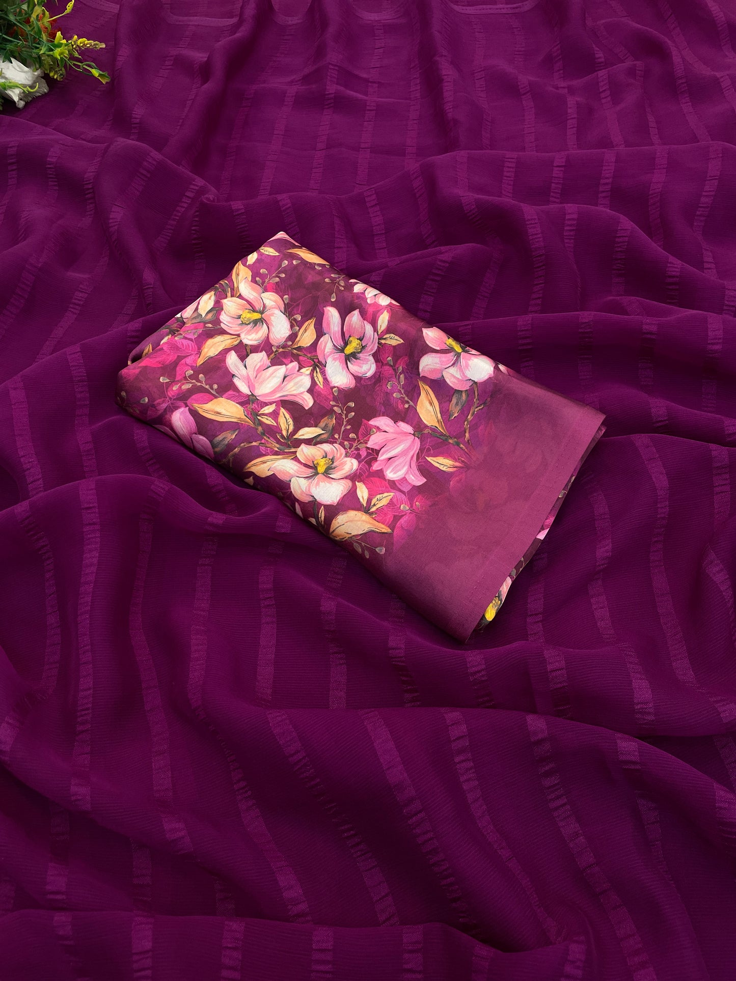 Tarini Chiffon Saree – A Symphony of Grace and Elegance