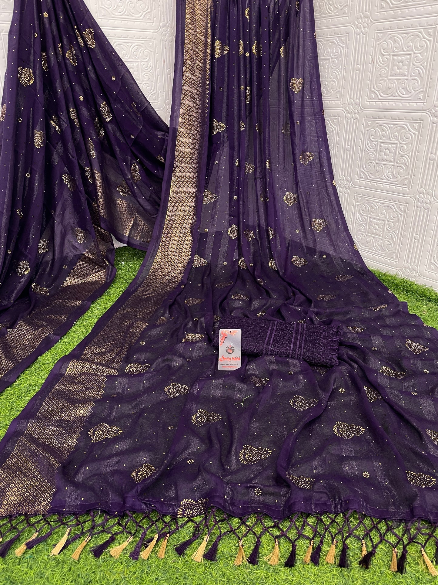 Shubhnamastu Multicolor Jari Patta Saree with Elegant Design (8 Colours Available).***