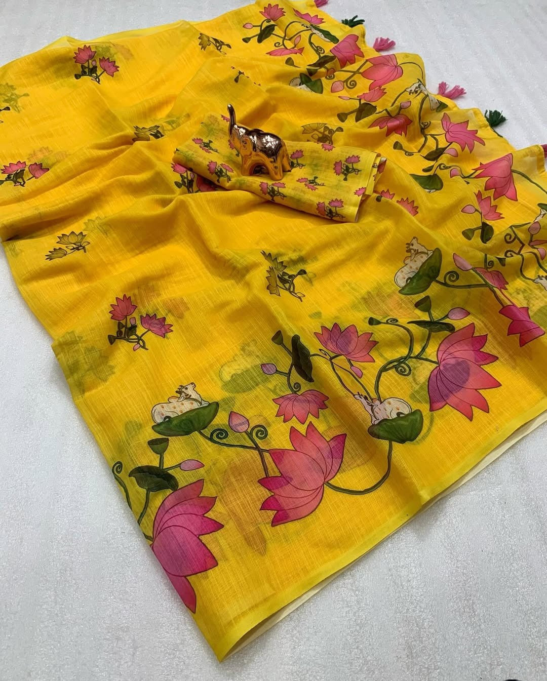 Gauri Linen Digital Print New Desing Saree (6 Colour)