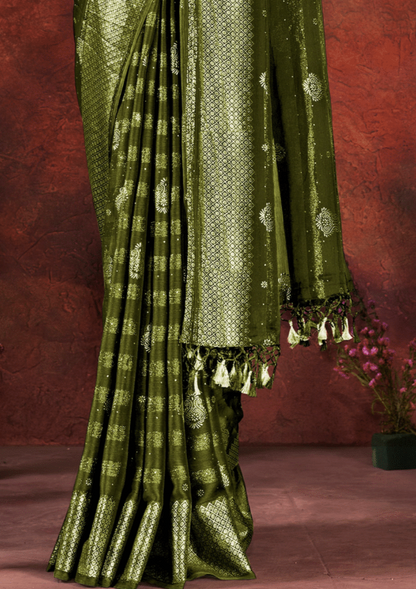 Shubhnamastu Multicolor Jari Patta Saree with Elegant Design (8 Colours Available).***